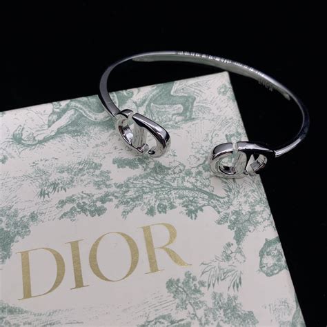 dior braccialetto|dior wrist bracelets.